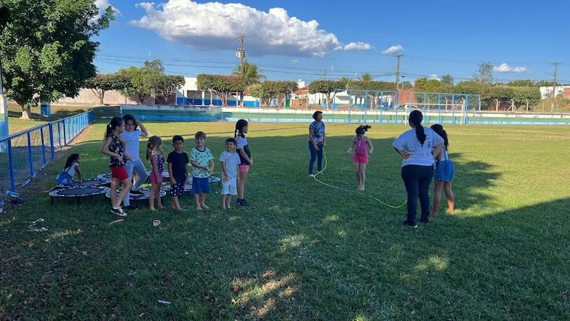 Em Alcinópolis, colônia de férias agita a garotada e tranquiliza pais e